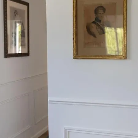 Front Cap D'antibes Villa Antibes