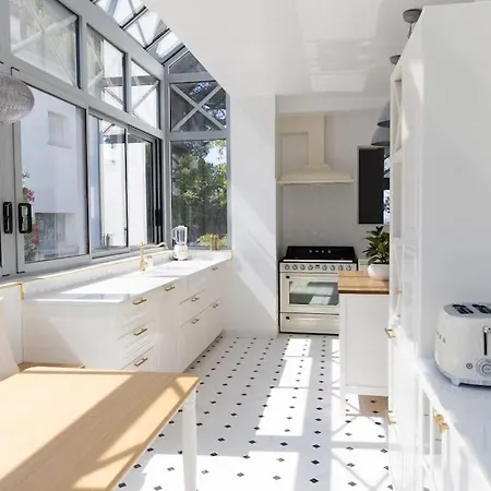 Front Cap D'antibes Villa