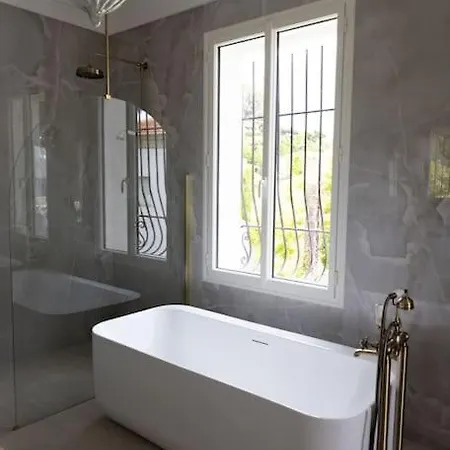 Front Cap D'antibes Villa *